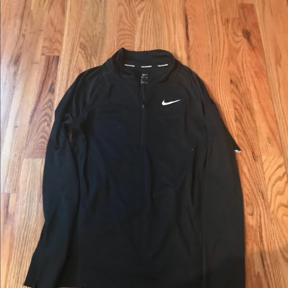 NWT Dri fit pull over - Picture 4 of 4